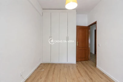Apartamento T4 para Arrendamento em Bonfim