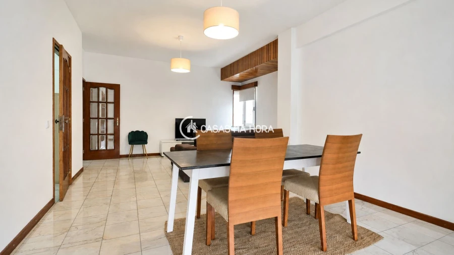 Apartamento T4 para Arrendamento em Bonfim
