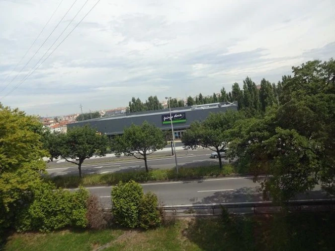 Apartamento T1 para Arrendamento em Paranhos Foto 6