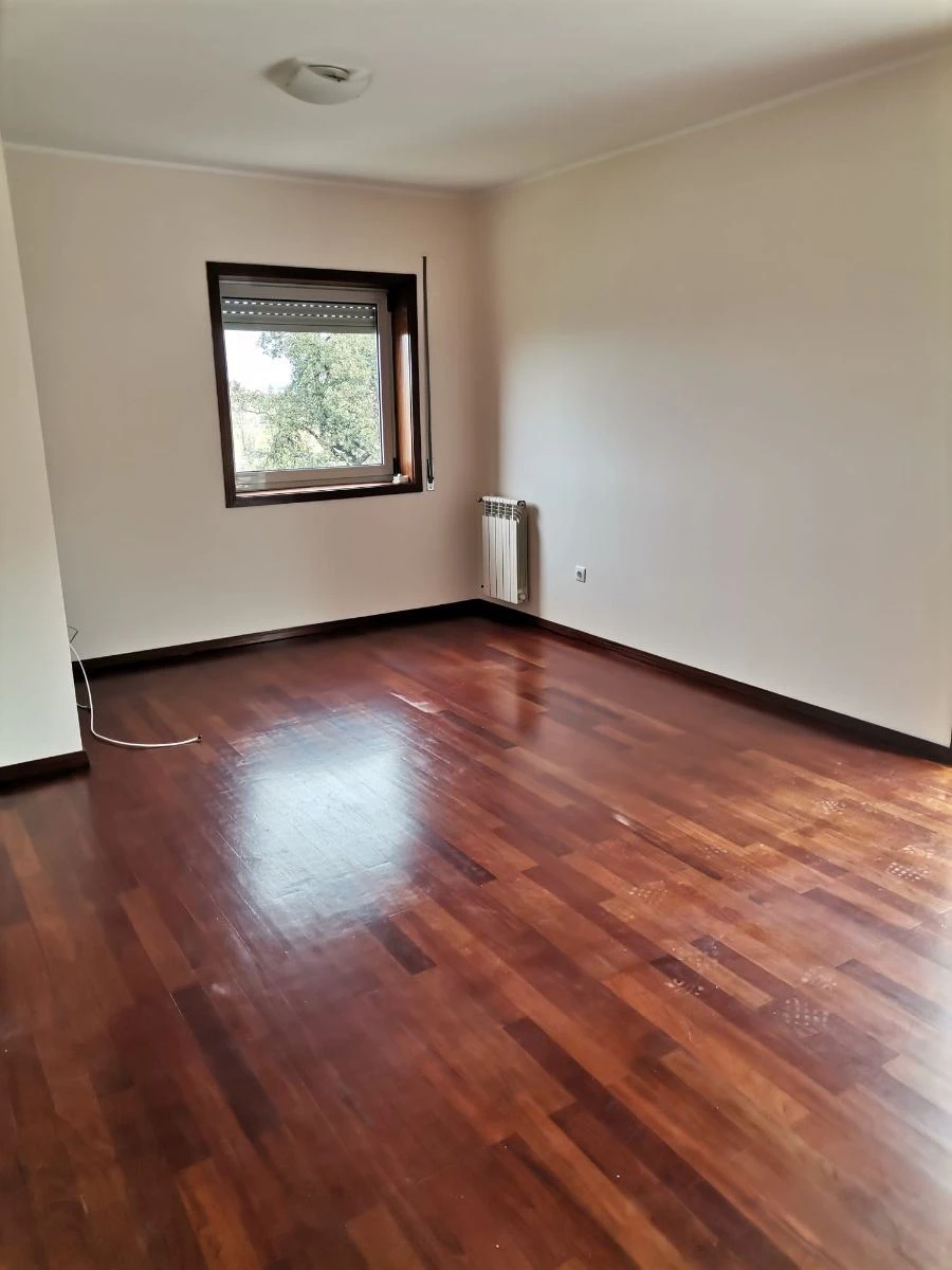 Apartamento T1 para Arrendamento em Paranhos Foto 19