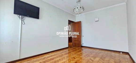 Moradia T5 para Venda em Campanhã