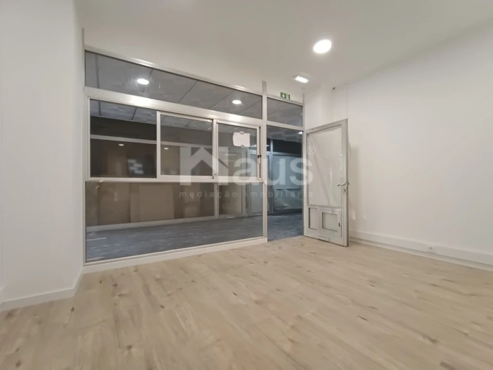 Loja para Arrendamento em Montijo e Afonsoeiro Foto 2