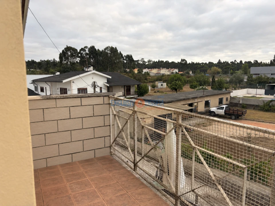 Apartamento T3 para Venda em Oliveira do Bairro Foto 10