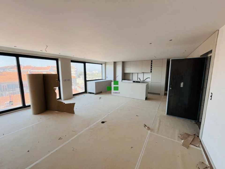 Apartamento T2 para Venda em Paranhos Foto 15