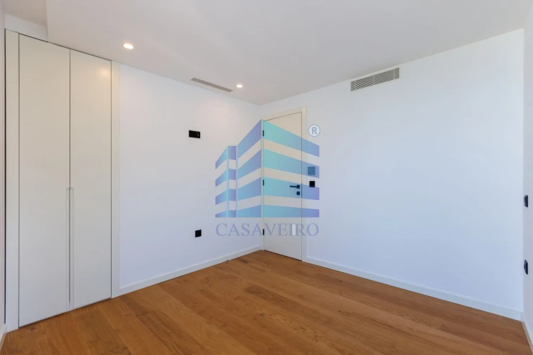 Apartamento T3 para Venda em Glória e Vera Cruz Foto 11