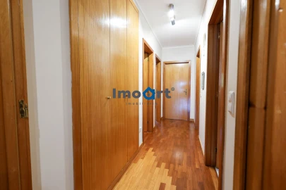 Apartamento T2 para Venda em Avintes