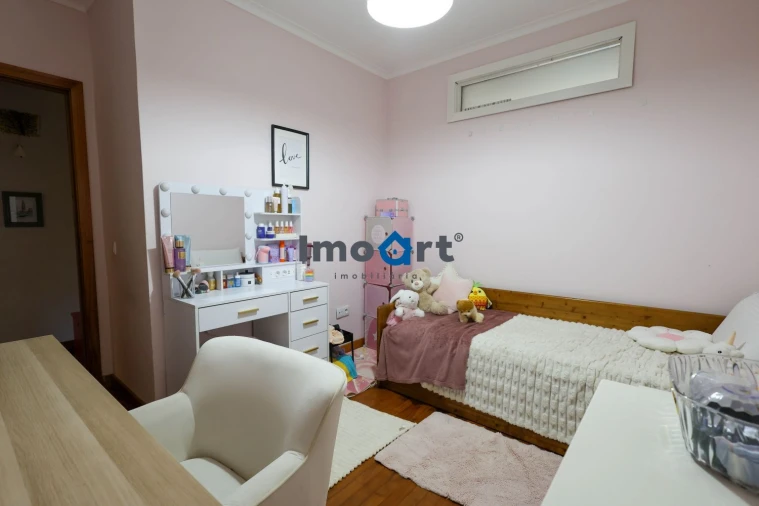 Apartamento T2 para Venda em Avintes Foto 31