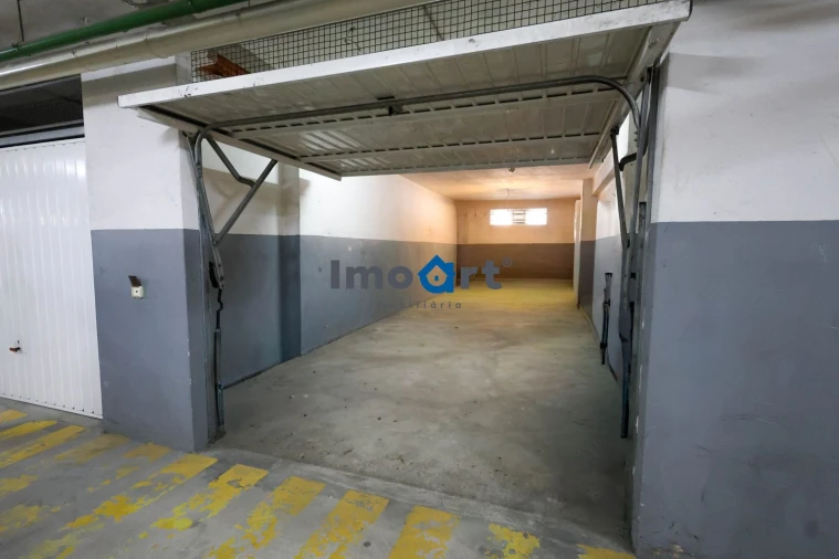 Apartamento T2 para Venda em Avintes Foto 47