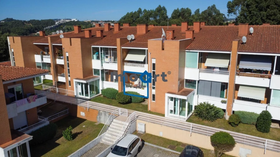 Apartamento T2 para Venda em Avintes Foto 2