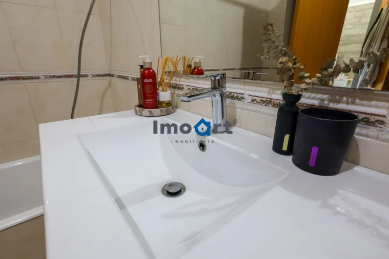 Apartamento T2 para Venda em Avintes Foto 36