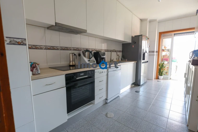 Apartamento T2 para Venda em Avintes Foto 11