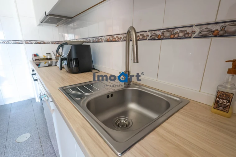 Apartamento T2 para Venda em Avintes Foto 13