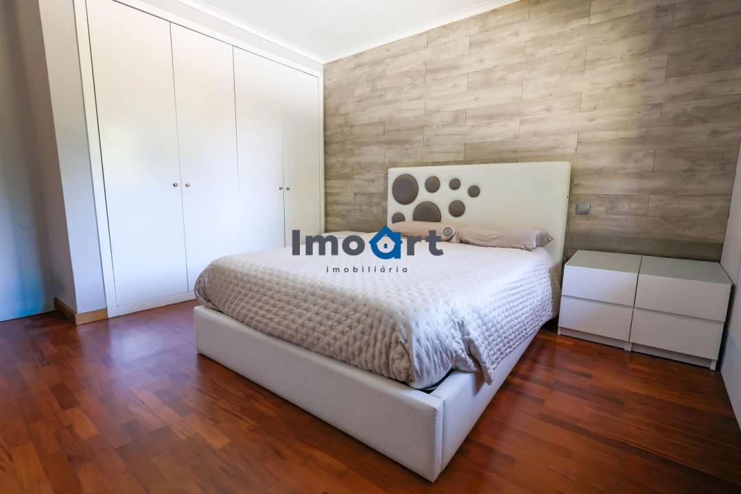 Apartamento T2 para Venda em Avintes Foto 41