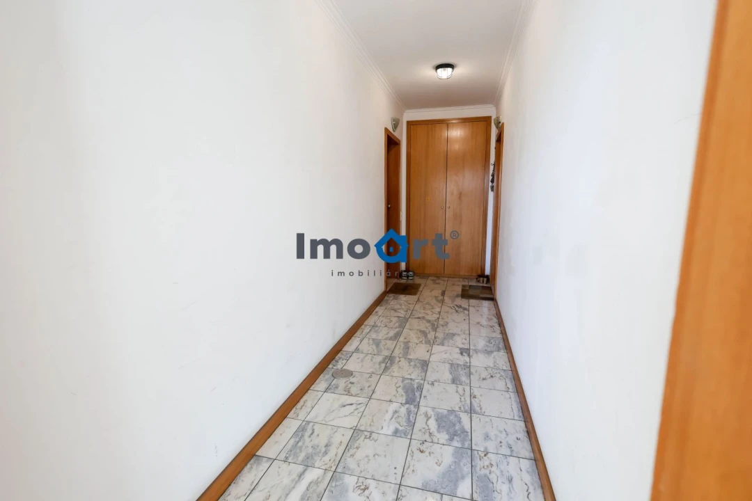 Apartamento T2 para Venda em Avintes Foto 7