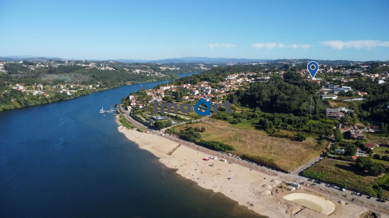 Apartamento T2 para Venda em Avintes Foto 53