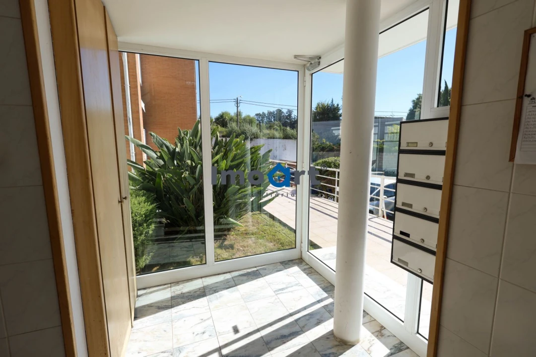Apartamento T2 para Venda em Avintes Foto 6