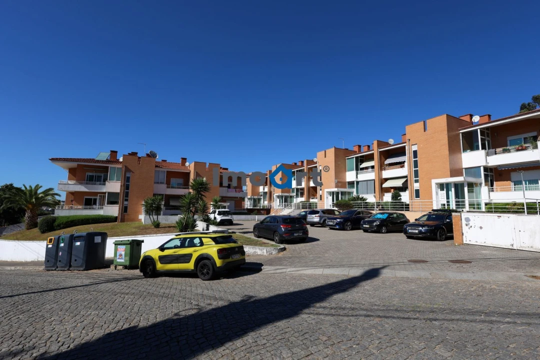 Apartamento T2 para Venda em Avintes Foto 49