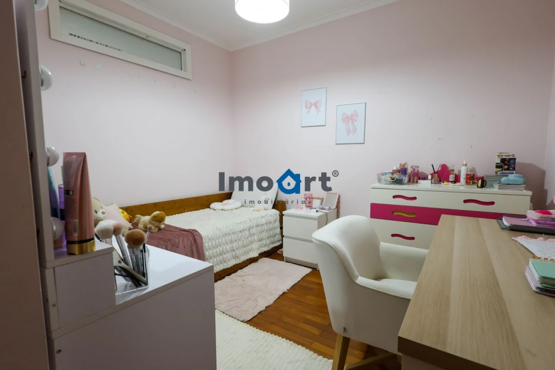 Apartamento T2 para Venda em Avintes Foto 30