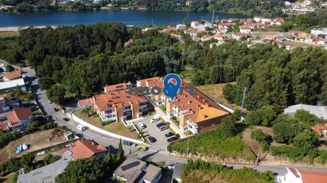 Apartamento T2 para Venda em Avintes Foto 51