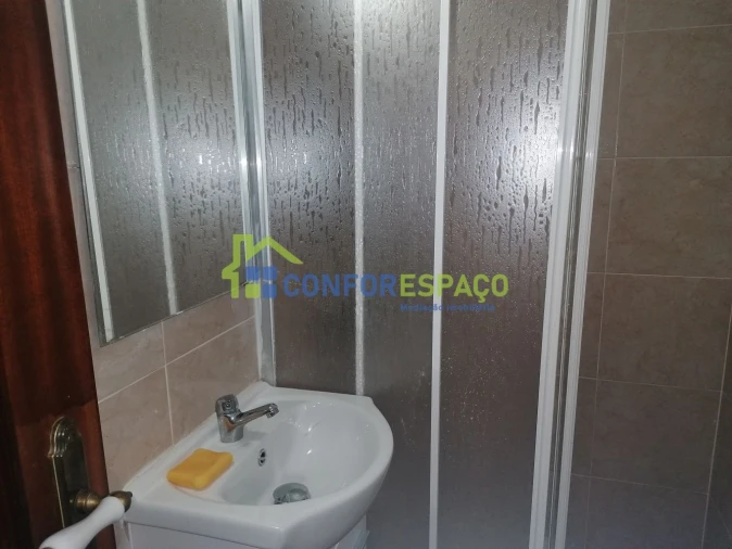 Apartamento T1 para Arrendamento em Castelo Branco Foto 14