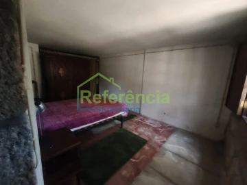 Moradia T4 para Venda em Santa Maria Maior
