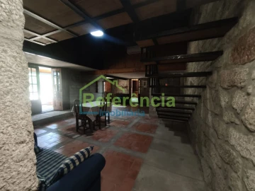 Moradia T4 para Venda em Santa Maria Maior