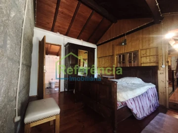 Moradia T4 para Venda em Santa Maria Maior