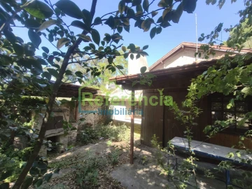 Moradia T4 para Venda em Santa Maria Maior