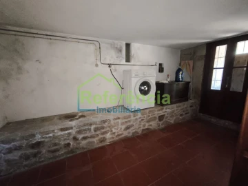 Moradia T4 para Venda em Santa Maria Maior