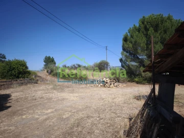 Moradia T4 para Venda em Santa Maria Maior