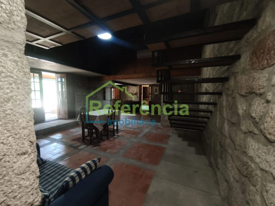 Moradia T4 para Venda em Santa Maria Maior Foto 12