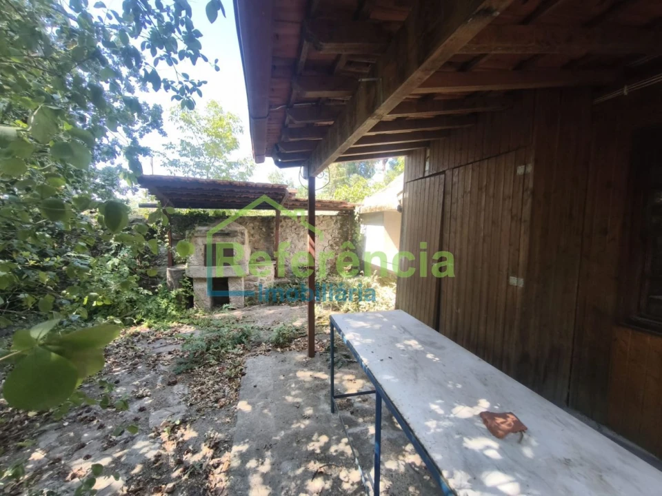 Moradia T4 para Venda em Santa Maria Maior Foto 4
