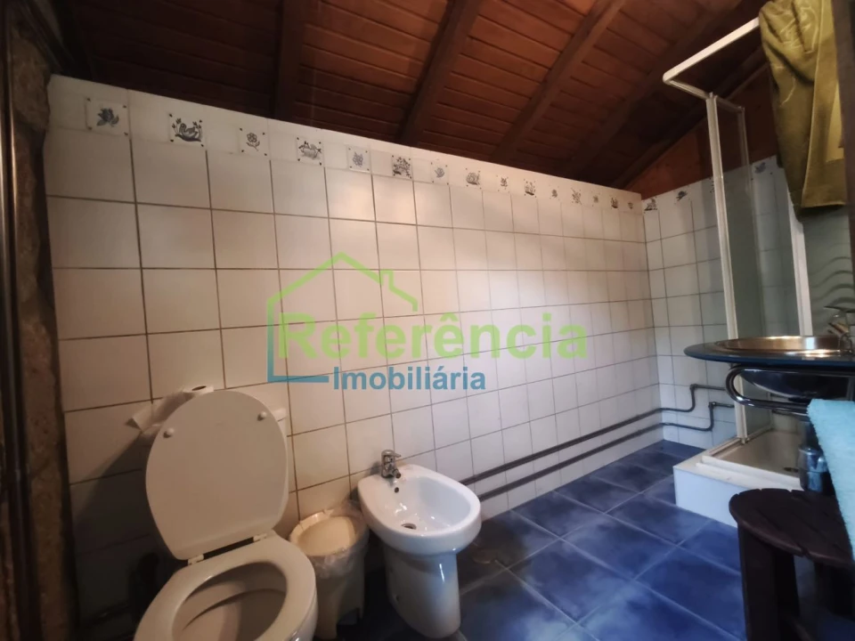 Moradia T4 para Venda em Santa Maria Maior Foto 31