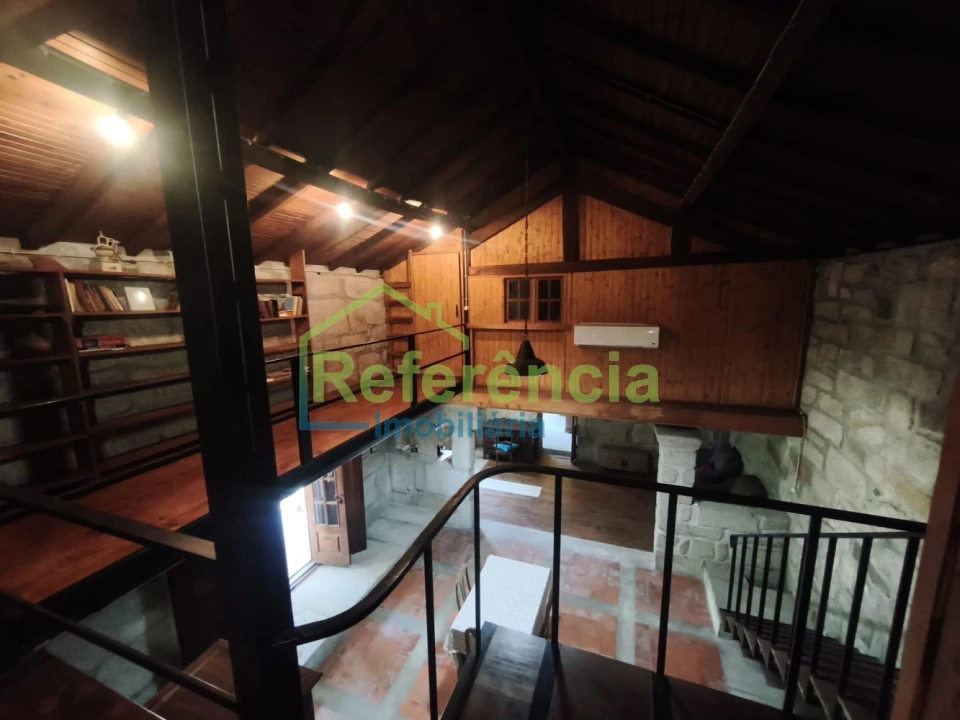 Moradia T4 para Venda em Santa Maria Maior Foto 23