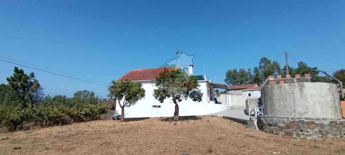 Moradia T3 para Venda em Castelo Foto 52