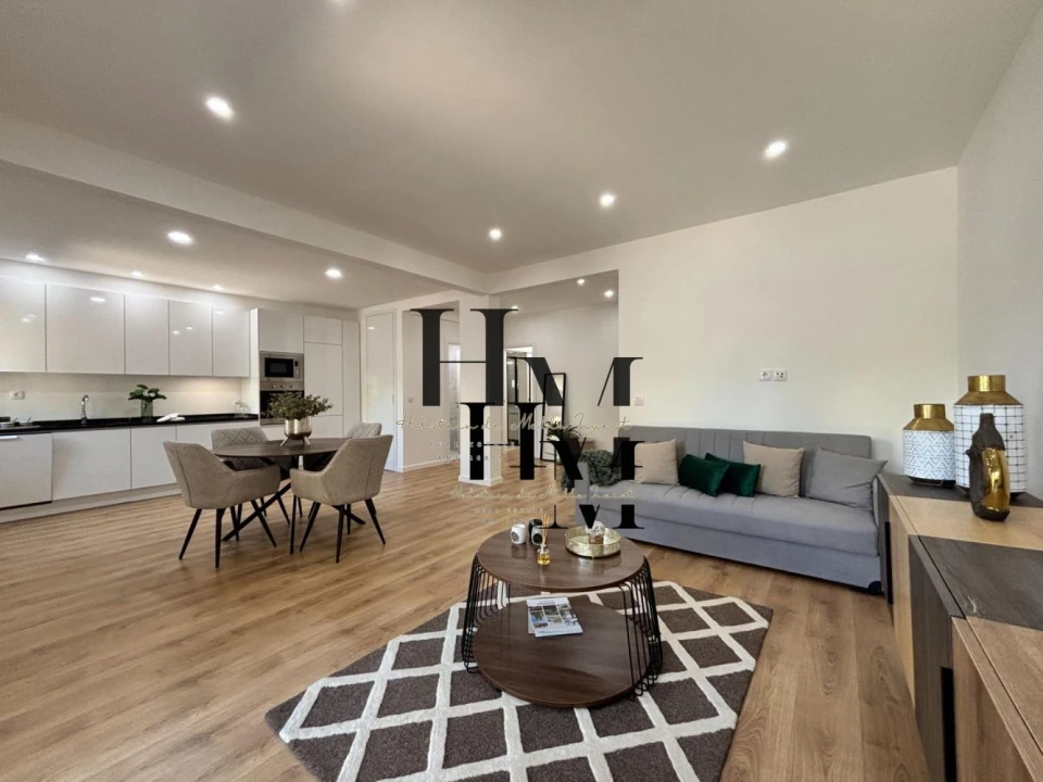 Apartamento T3 para Venda em Benfica Foto 1