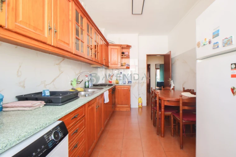 Apartamento T2 para Venda em Santo Antonio da Charneca Foto 2