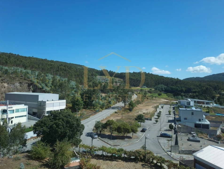 Terreno para Venda em Vila Chã, Codal e Vila Cova de Perrinho Foto 4