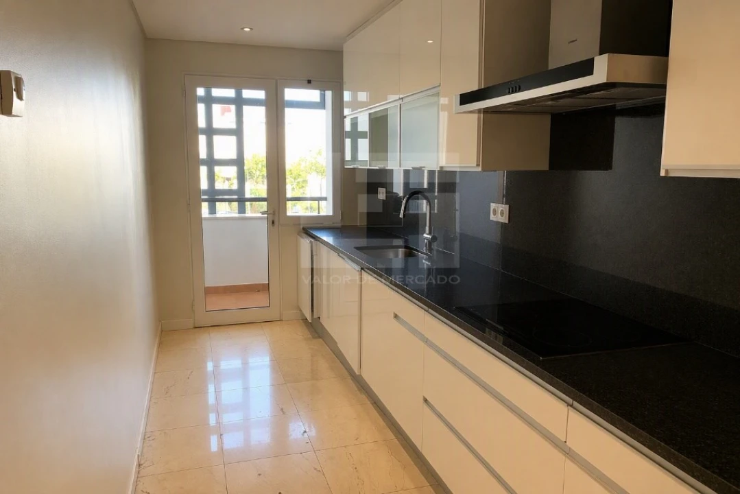 Apartamento T2 para Venda em Quarteira Foto 3