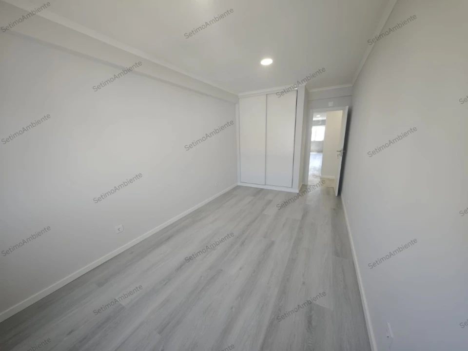 Apartamento T4 para Venda em Amora Foto 11