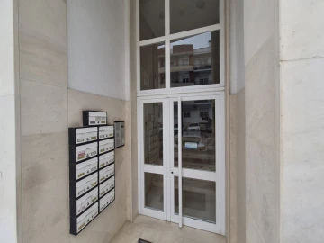 Apartamento T2 para Venda em Laranjeiro e Feijó