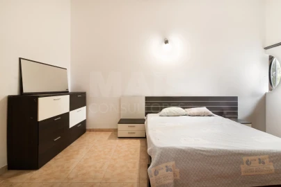 Apartamento T5 para Venda em Algueirão-Mem Martins