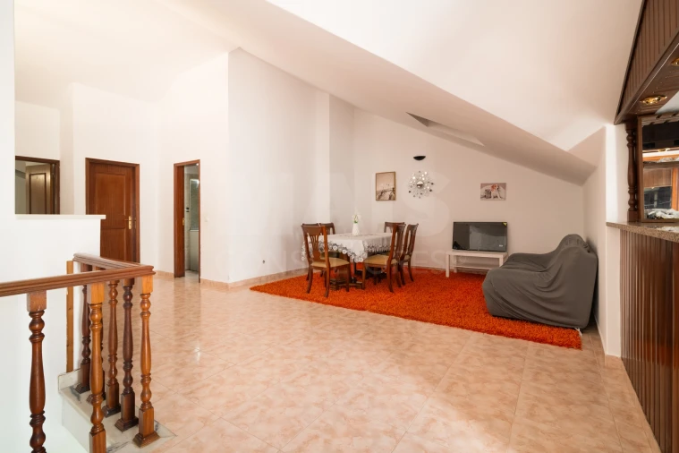 Apartamento T5 para Venda em Algueirão-Mem Martins Foto 9