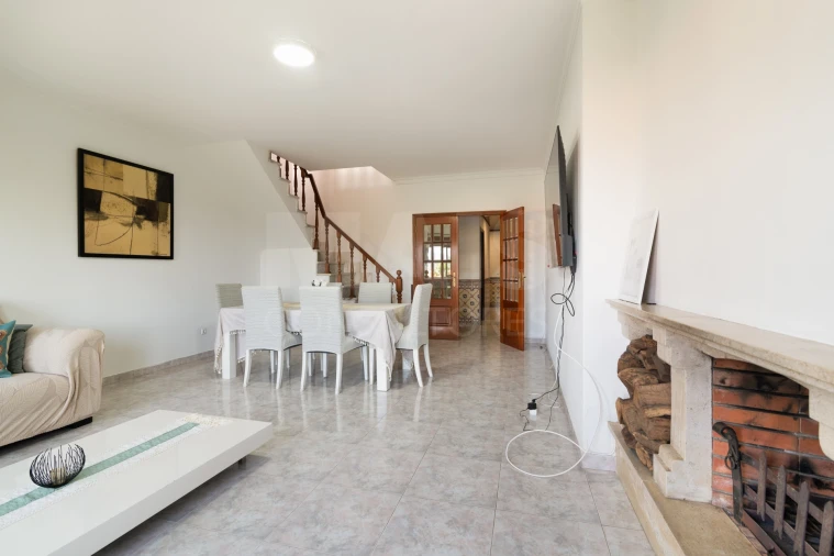 Apartamento T5 para Venda em Algueirão-Mem Martins Foto 7