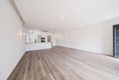 Moradia T3 para Venda em Alguber