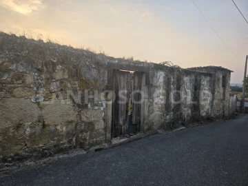 Terreno para Venda em Adães