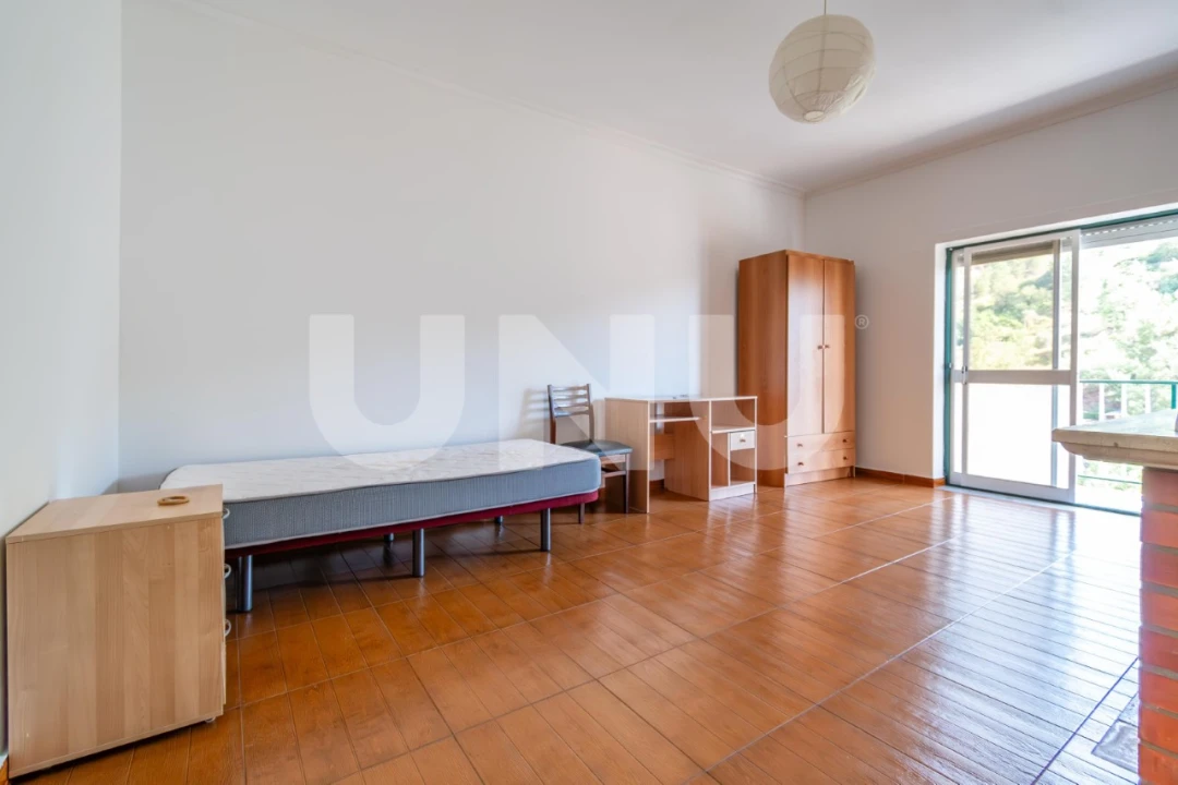 Apartamento T3 para Venda em Covilhã e Canhoso Foto 9