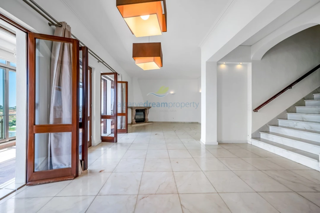 Moradia T3 para Venda em Albufeira e Olhos de Água Foto 6