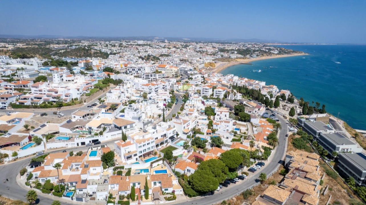 Moradia T3 para Venda em Albufeira e Olhos de Água Foto 50