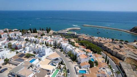 Moradia T3 para Venda em Albufeira e Olhos de Água